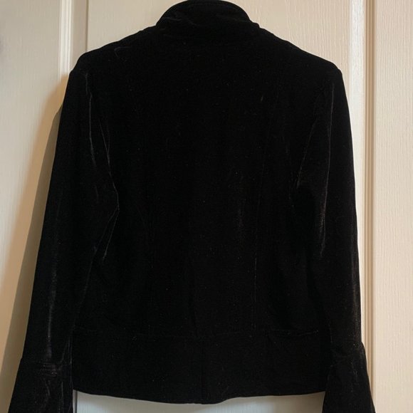 Women Velvet Jacket - Picture 2 of 6